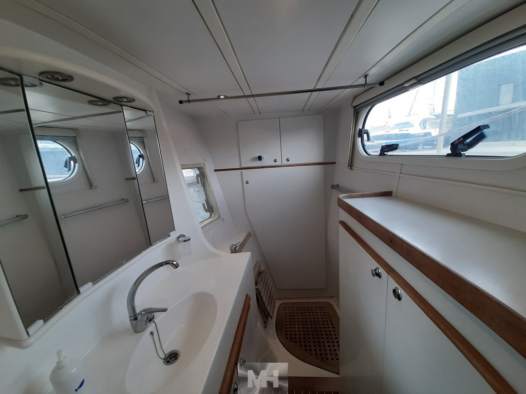 Catana 581 owner's version