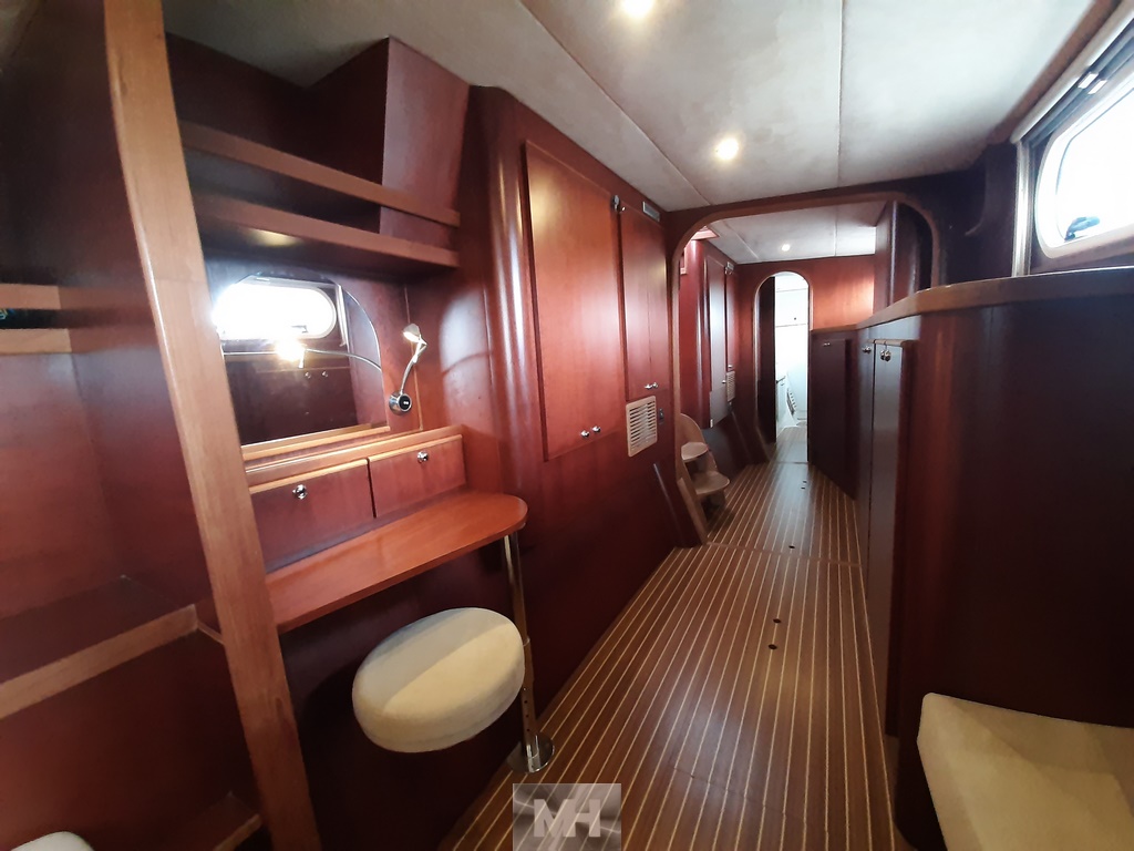 Catana 581 owner's version