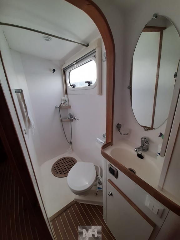 Catana 581 owner's version