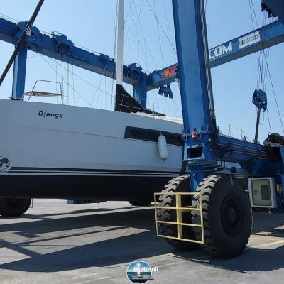 Catana 62 Carbon