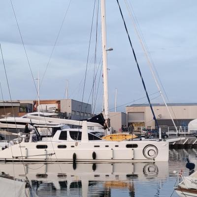 Catana 582