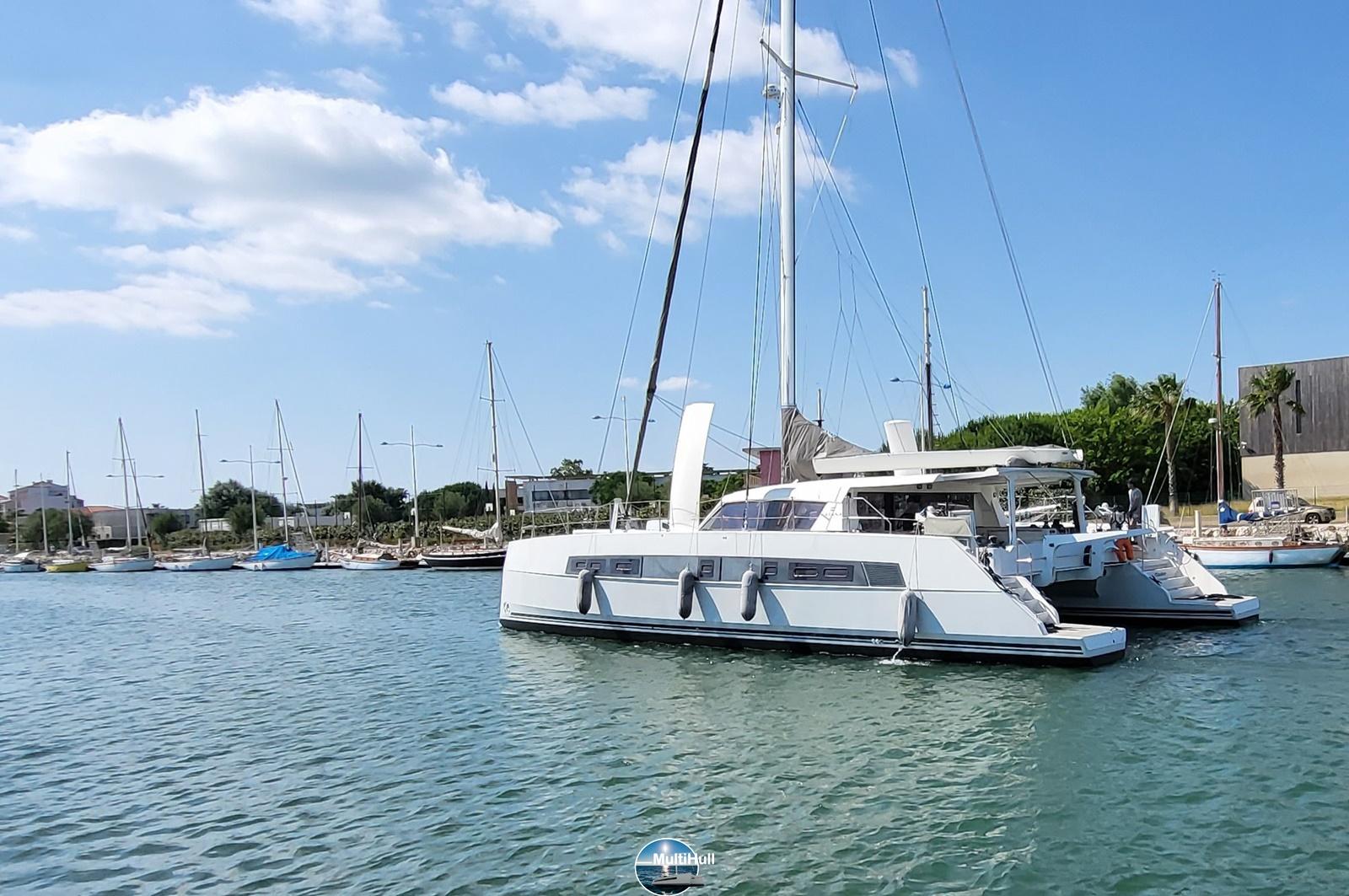 Catana 62 carbon